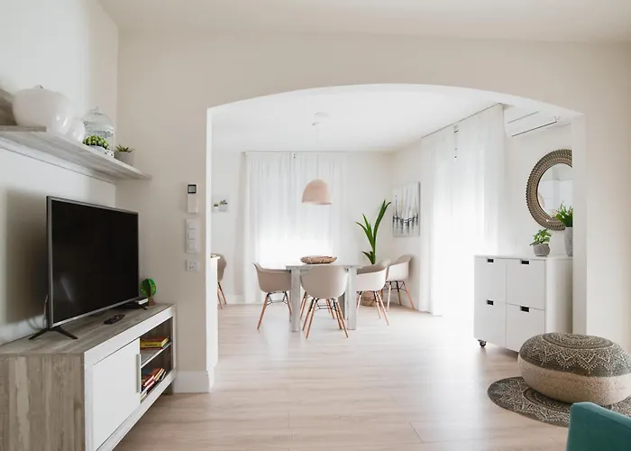 Hotel Pirineos Figueres By Pierre & Vacances